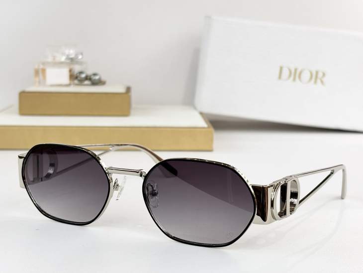 Picture of Dior Sunglasses _SKUfw76276731fw
